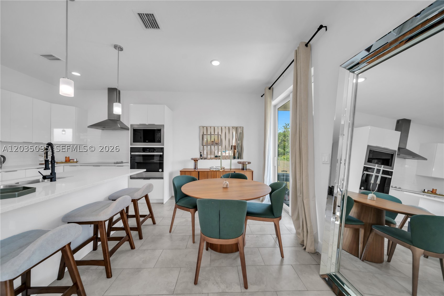 Port LaBelle - Residential