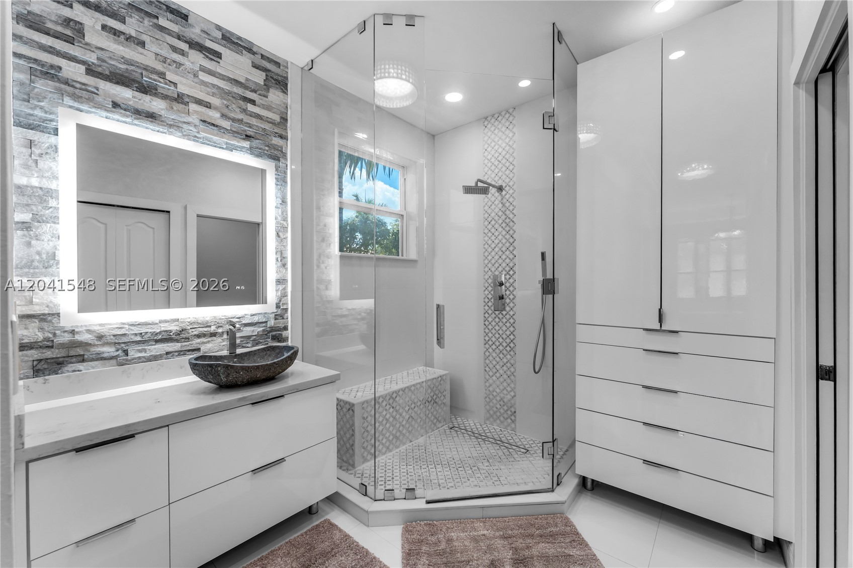CENTURY ESTATES - Residential