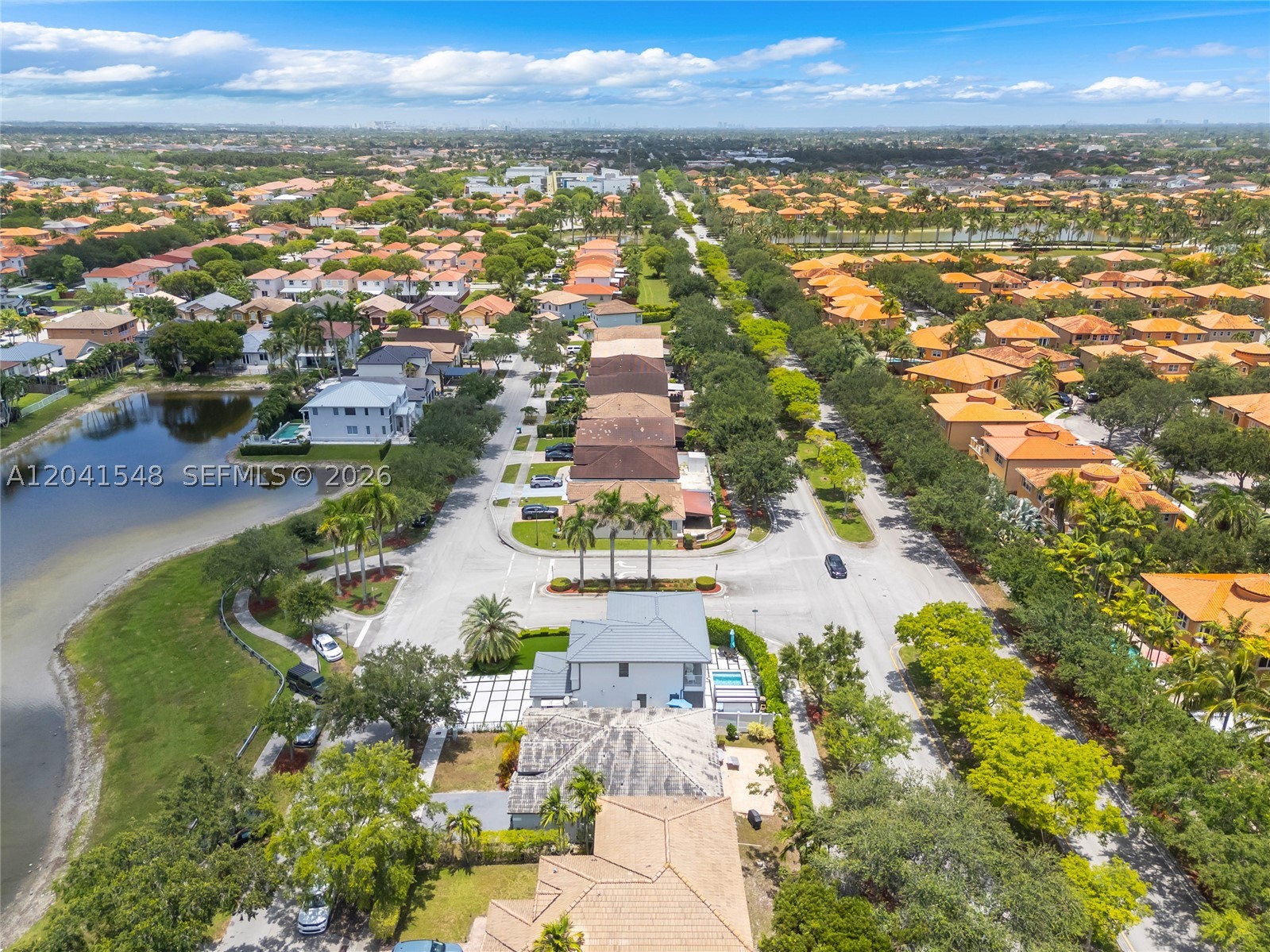 CENTURY ESTATES - Residential