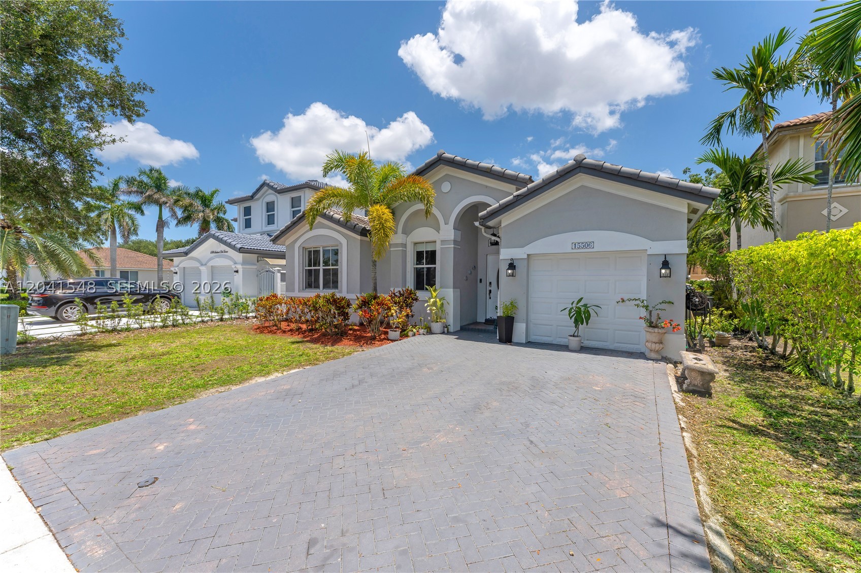 CENTURY ESTATES - Residential