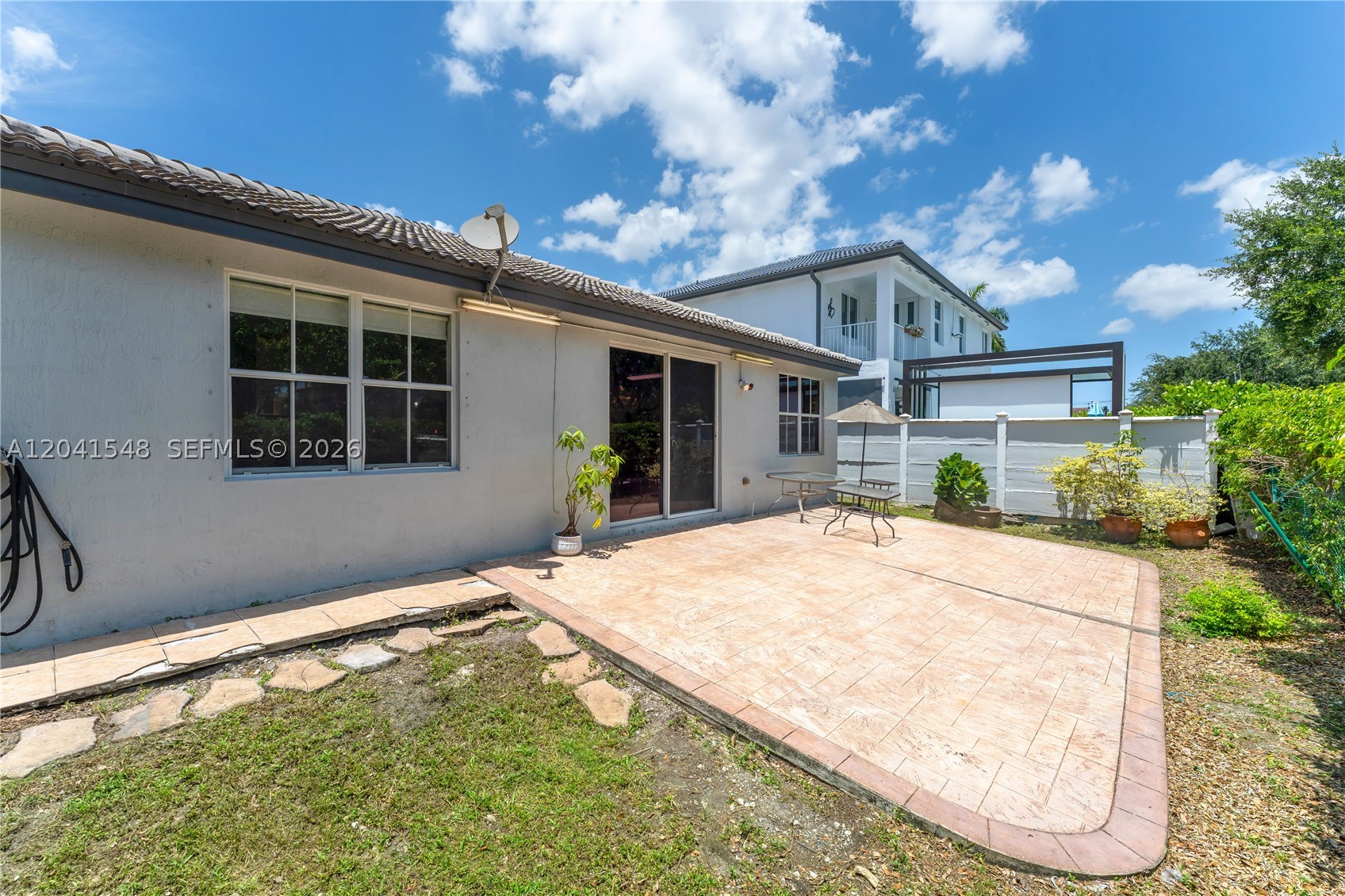 CENTURY ESTATES - Residential