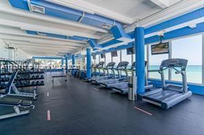 THE CARRIAGE HOUSE CONDO - Residential