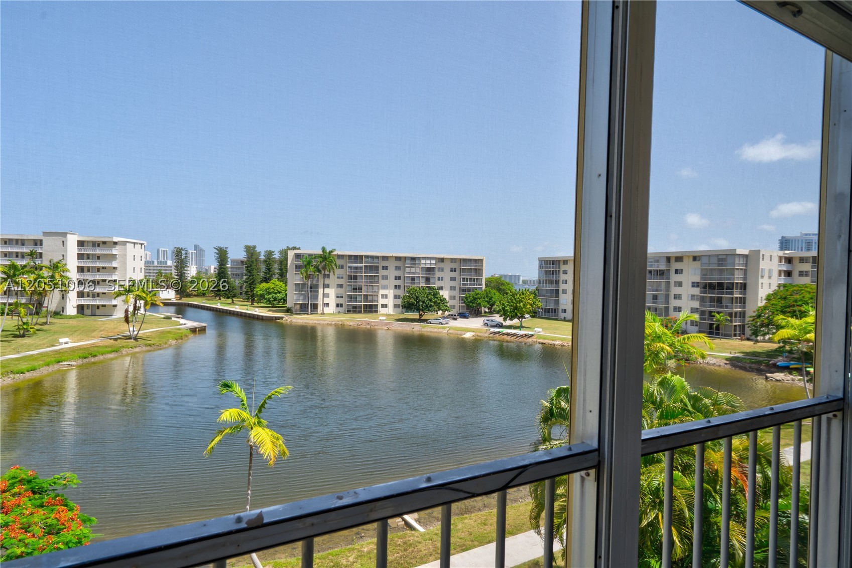 POINT EAST SEC II CONDO - Residential Lease
