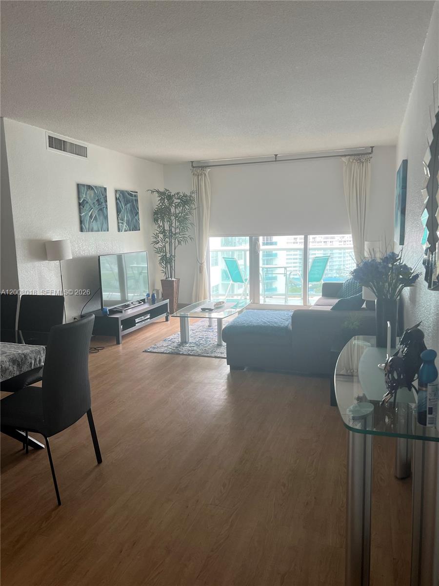 TIDES ON HOLLYWOOD BEACH - Residential