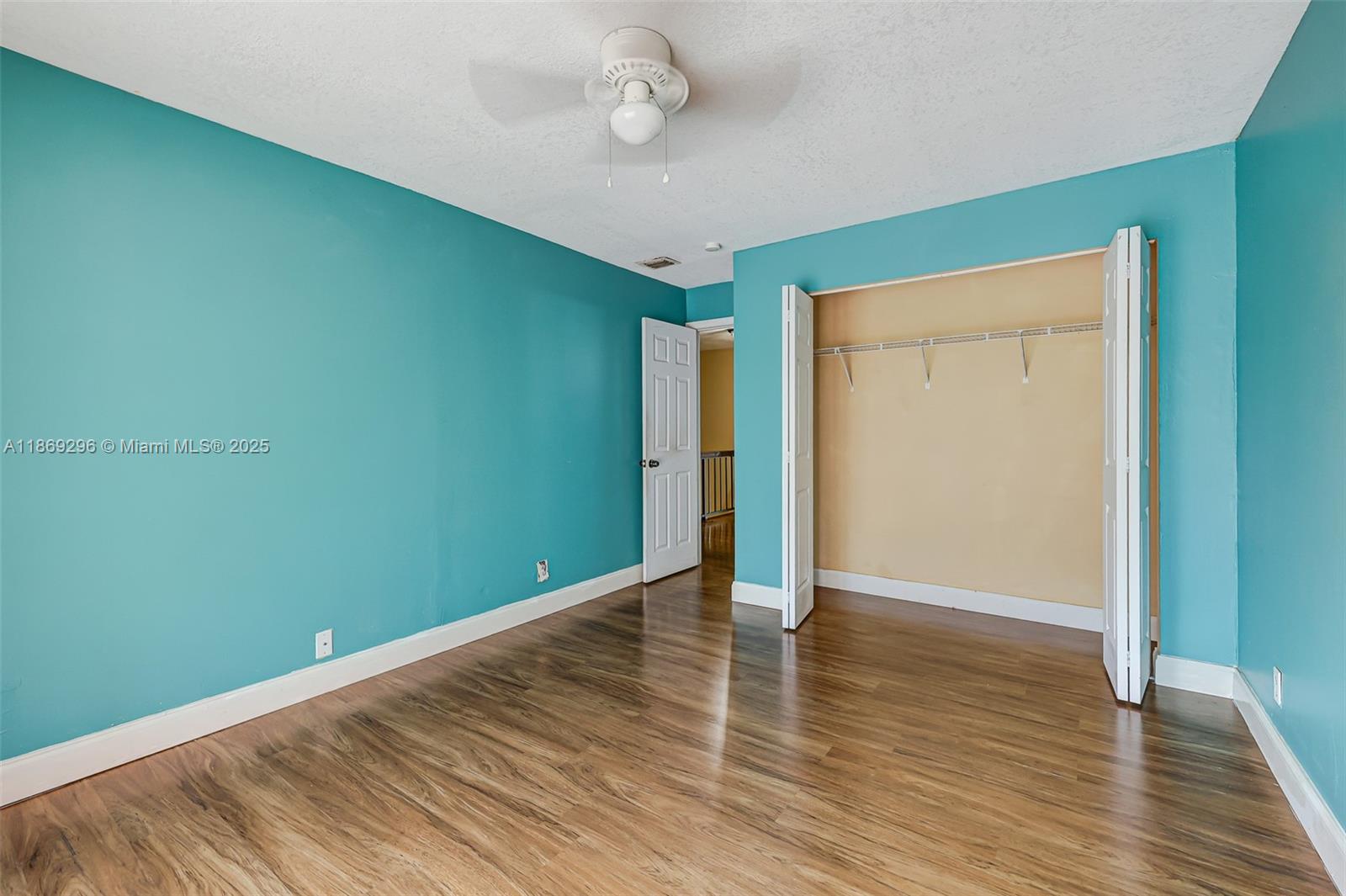 WIMBLEDON TOWNHOUSE I-13 - Residential