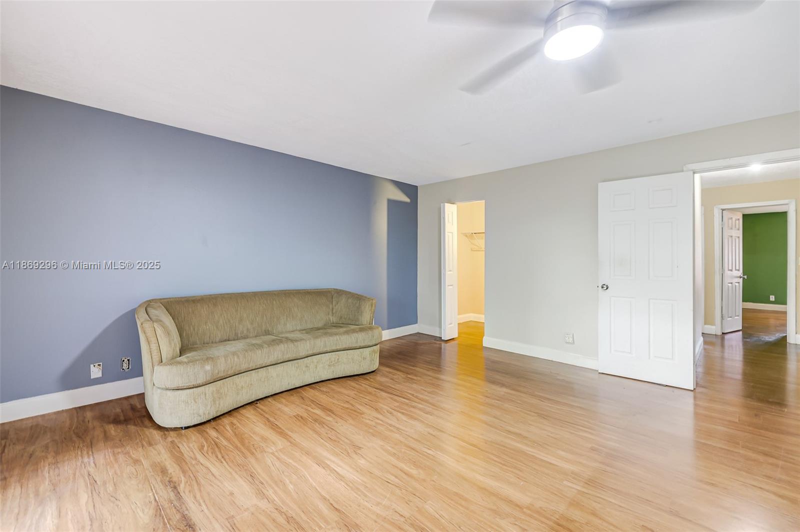 WIMBLEDON TOWNHOUSE I-13 - Residential