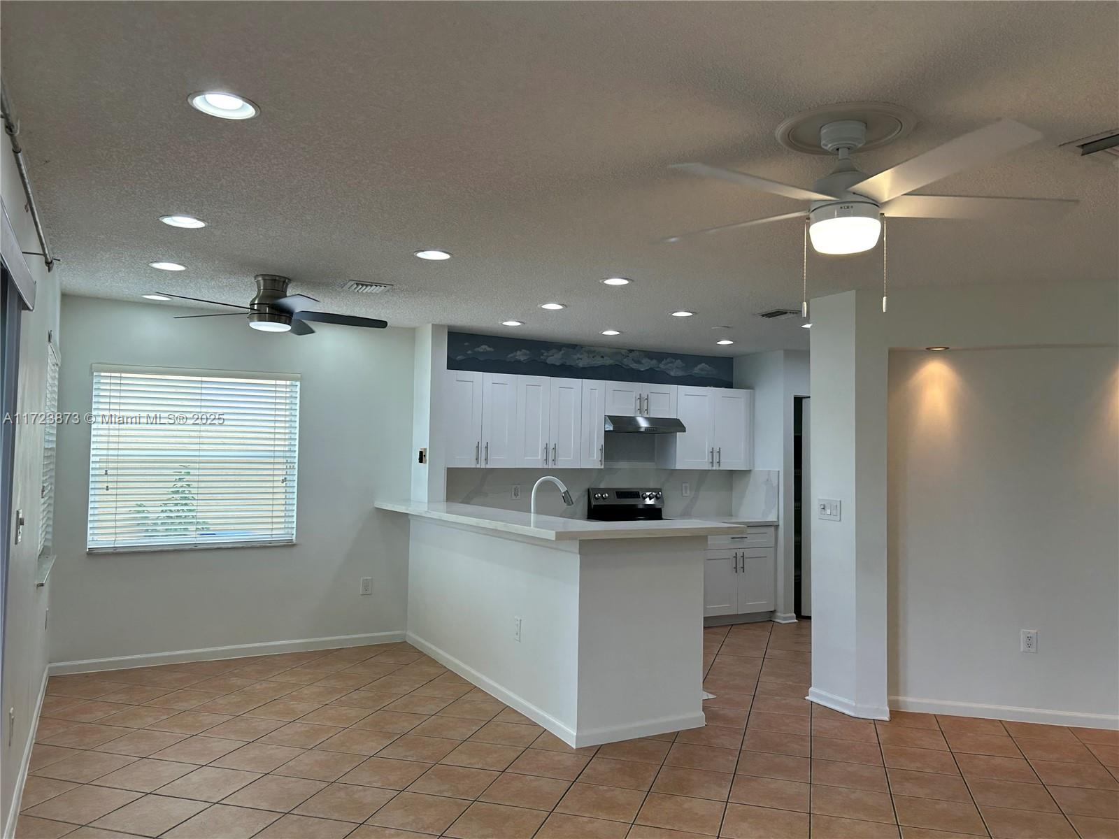 CRYSTAL POINTE - Residential Lease