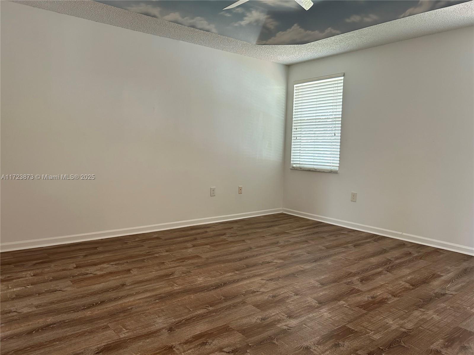CRYSTAL POINTE - Residential Lease