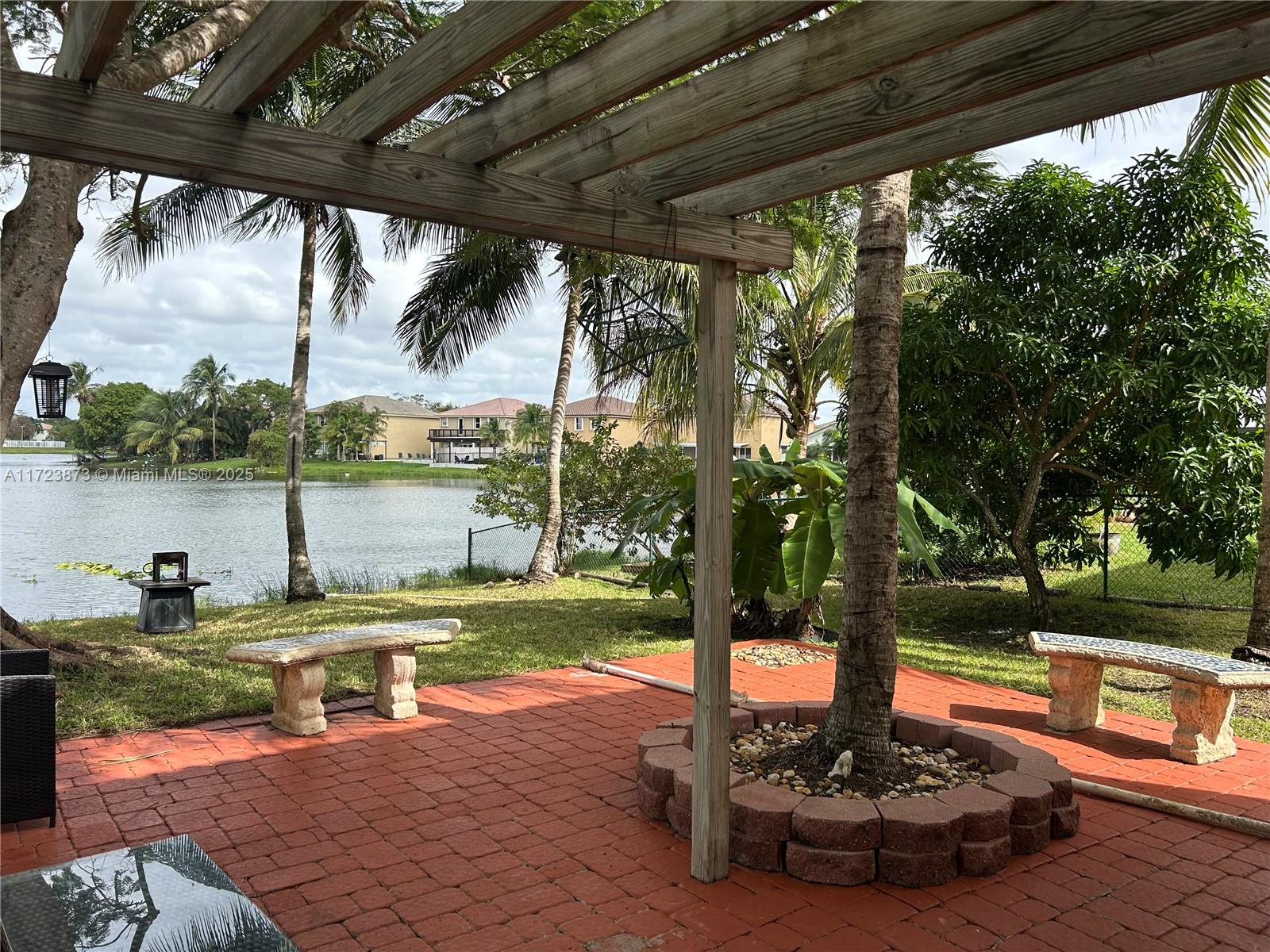 CRYSTAL POINTE - Residential Lease