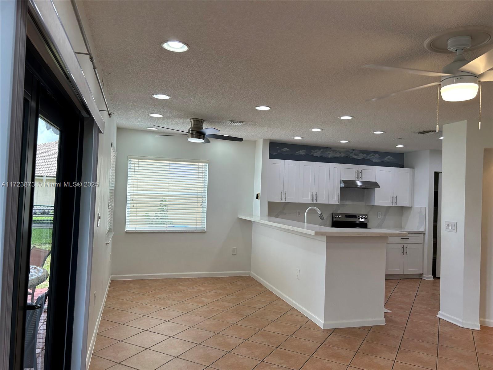 CRYSTAL POINTE - Residential Lease