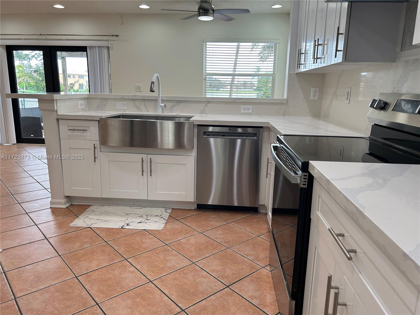 CRYSTAL POINTE - Residential Lease