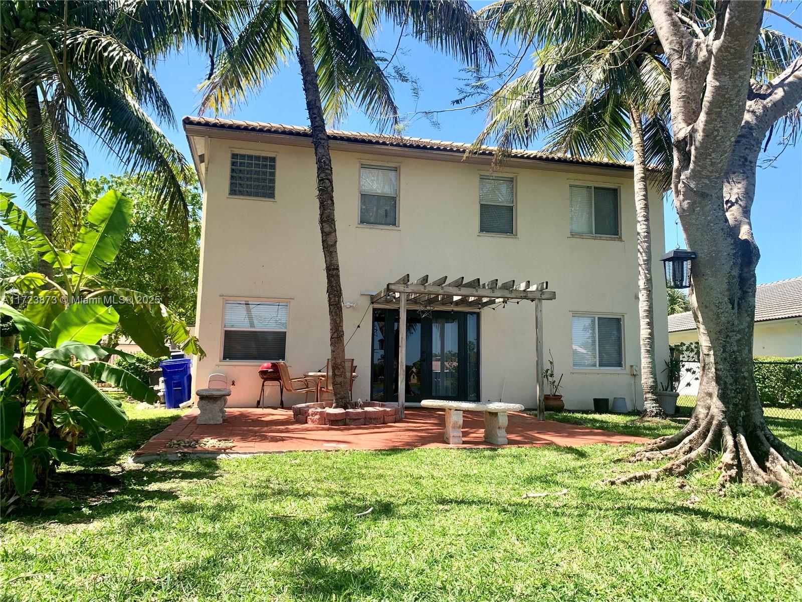 CRYSTAL POINTE - Residential Lease