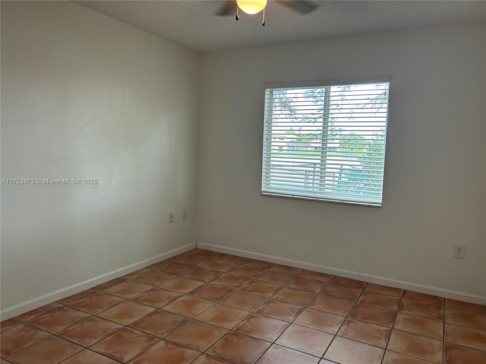 CRYSTAL POINTE - Residential Lease