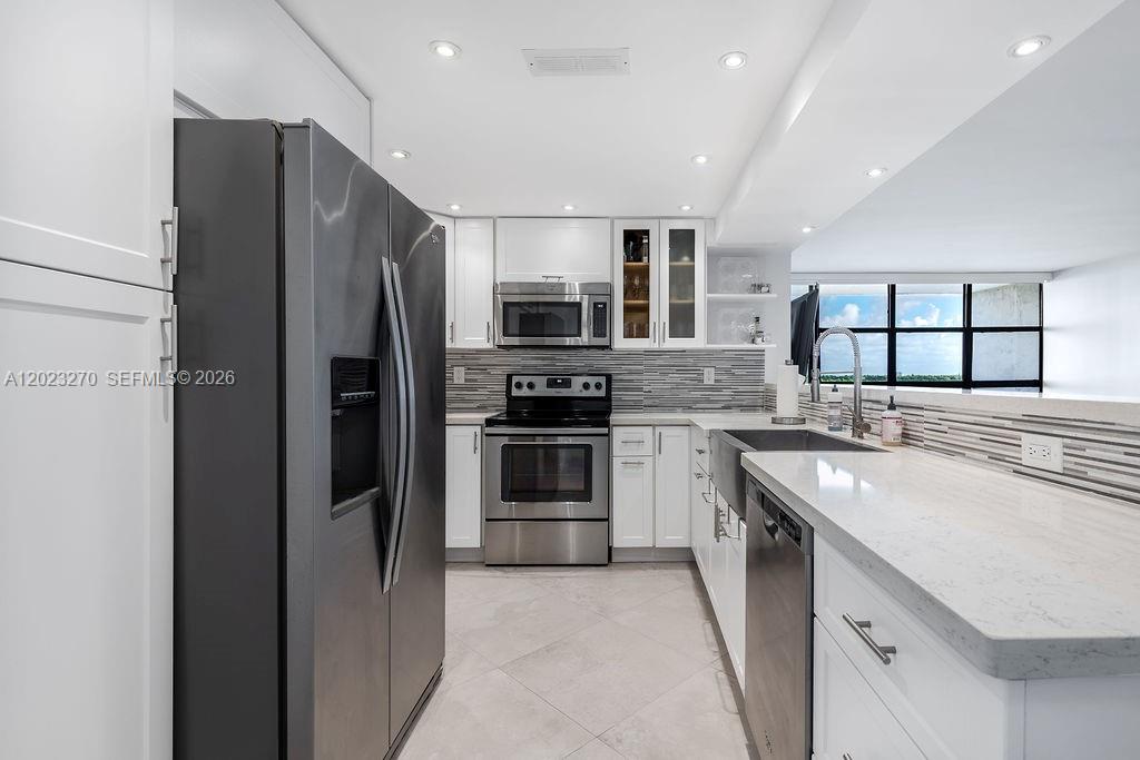 TOWERS OF OCEANVIEW SOUTH - Residential