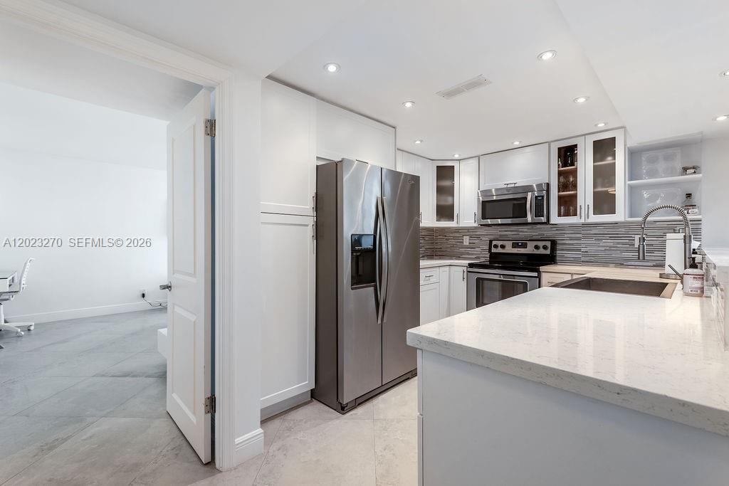 TOWERS OF OCEANVIEW SOUTH - Residential