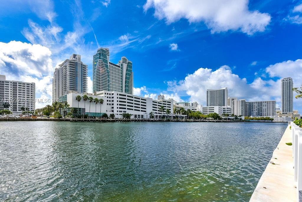 TOWERS OF OCEANVIEW SOUTH - Residential