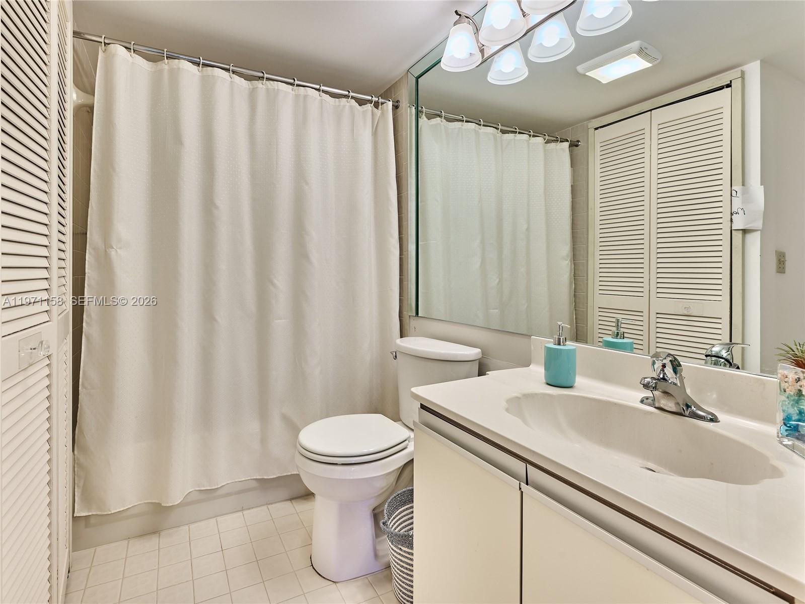 LAKESIDE CONDO 3 OF BANYA - Residential