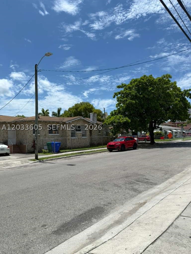 LAWRENCE ESTATE LAND CO - Residential