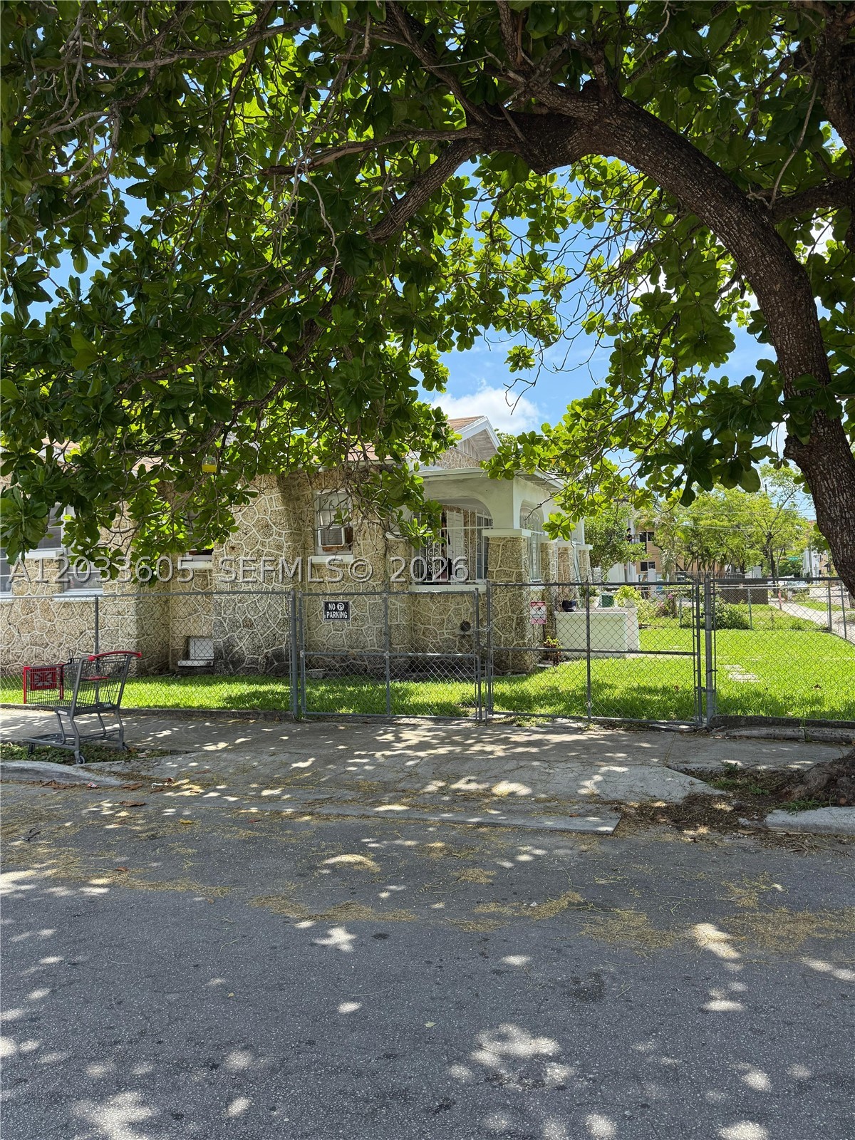 LAWRENCE ESTATE LAND CO - Residential
