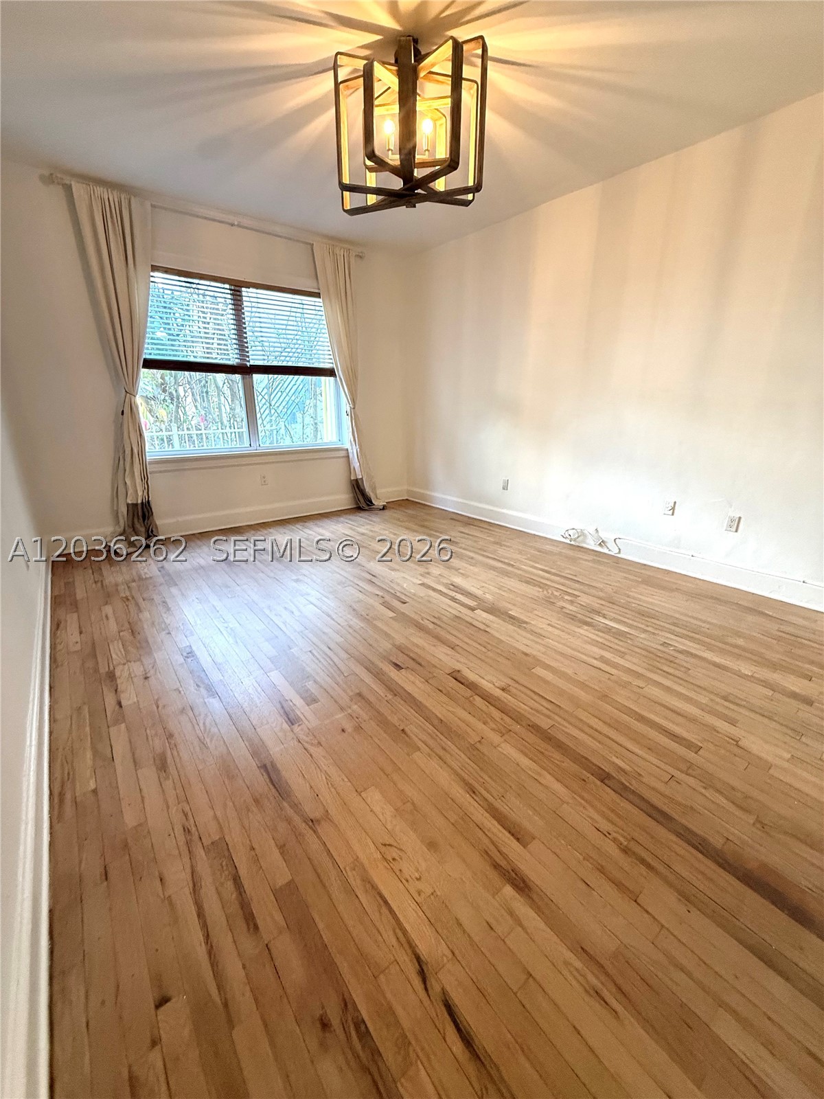 THE ESPLANADE BEACH CONDO - Residential