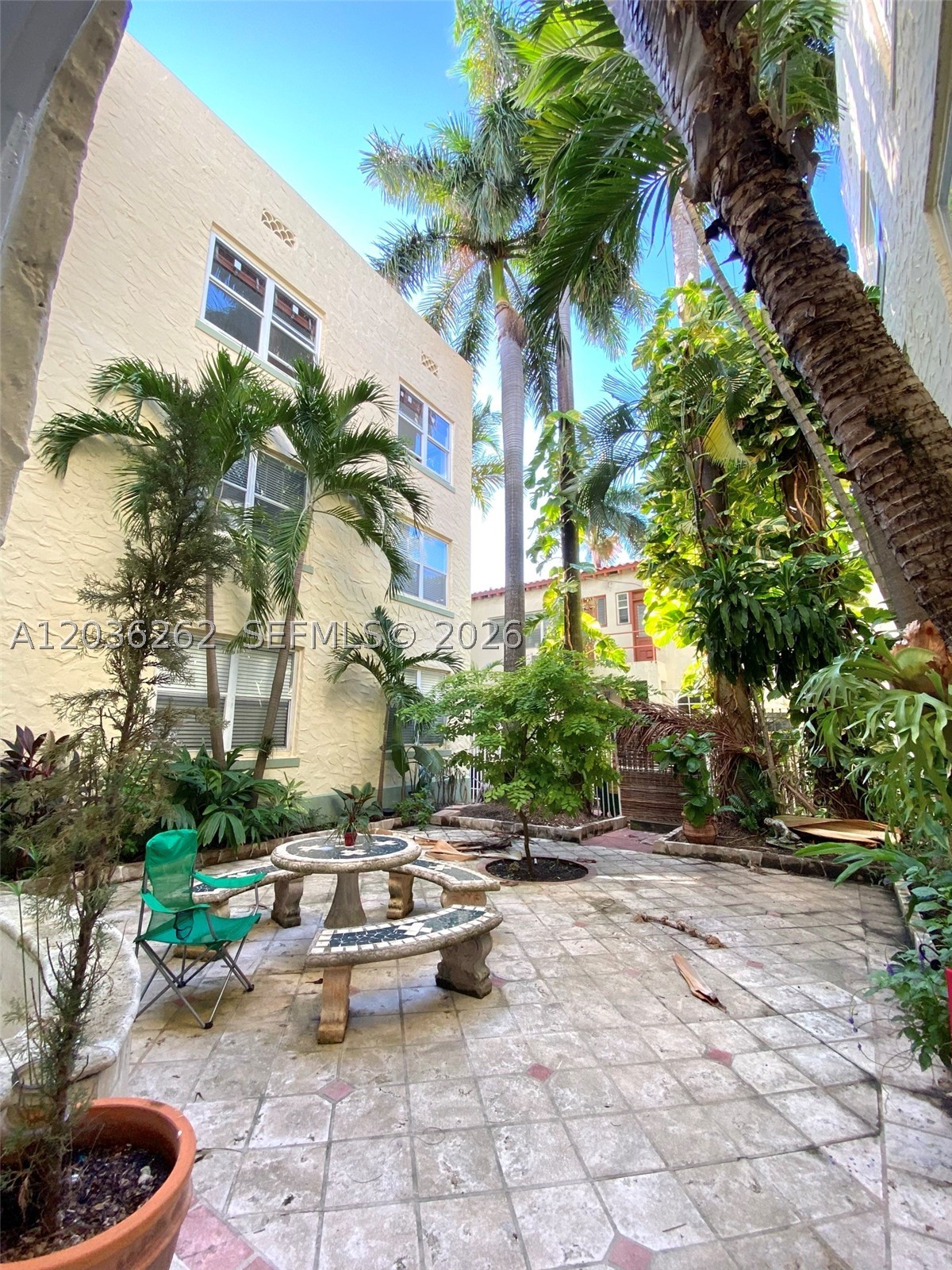 THE ESPLANADE BEACH CONDO - Residential