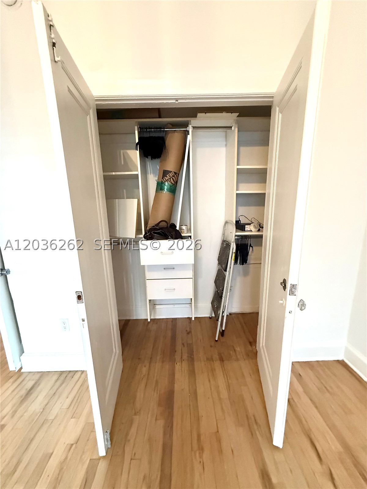 THE ESPLANADE BEACH CONDO - Residential