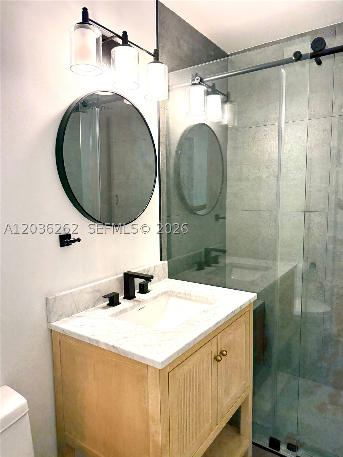 THE ESPLANADE BEACH CONDO - Residential
