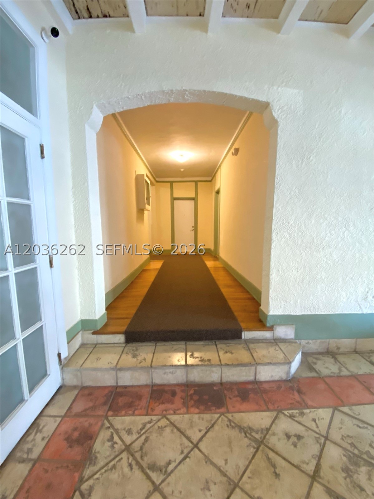 THE ESPLANADE BEACH CONDO - Residential