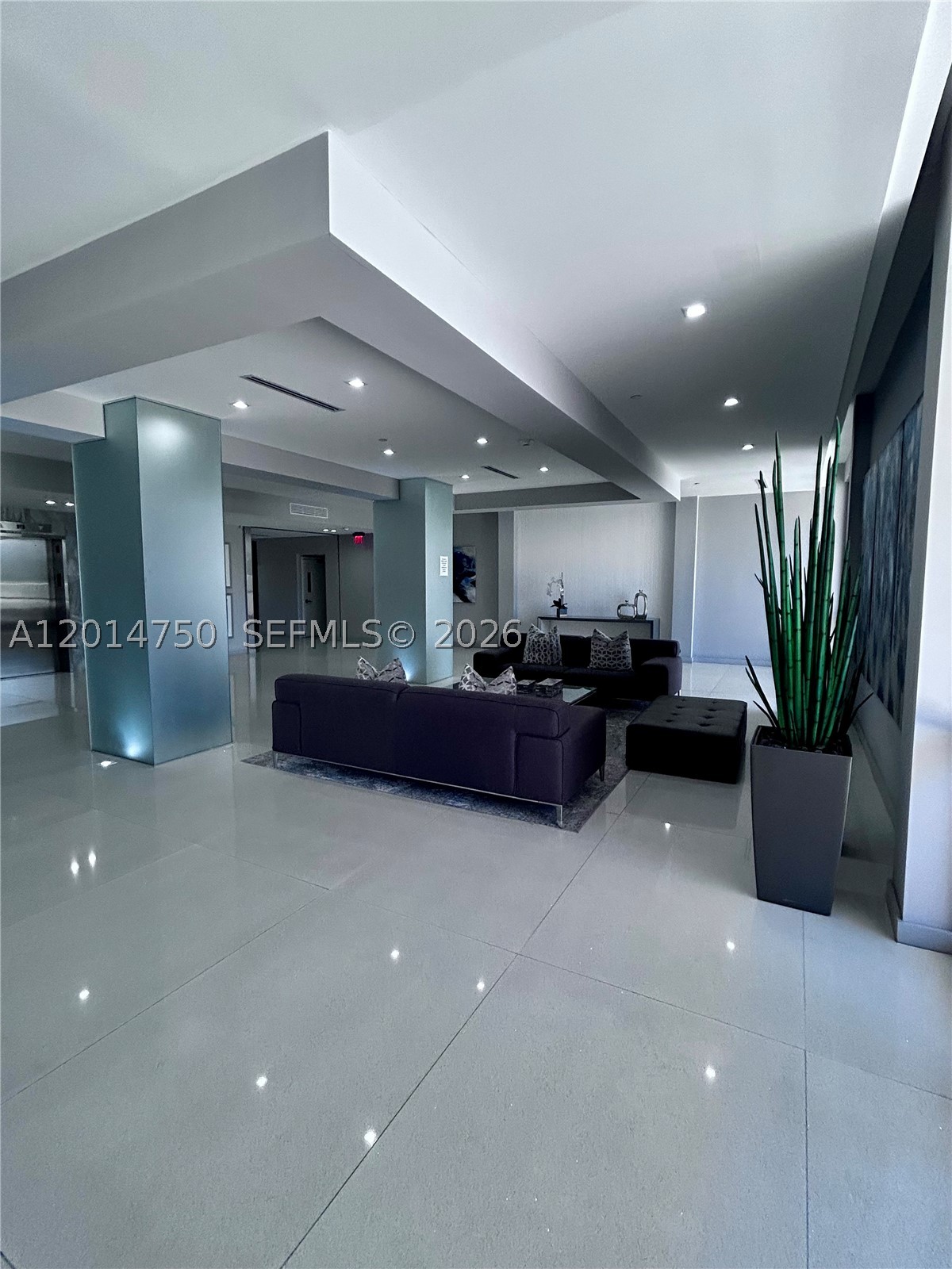 CORONADO CONDO- TOWER II - Residential