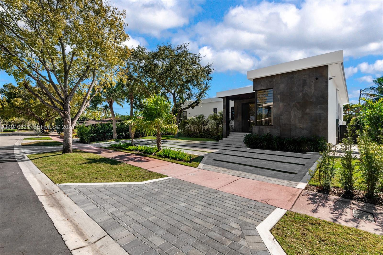NORMANDY GOLF COURSE - Residential
