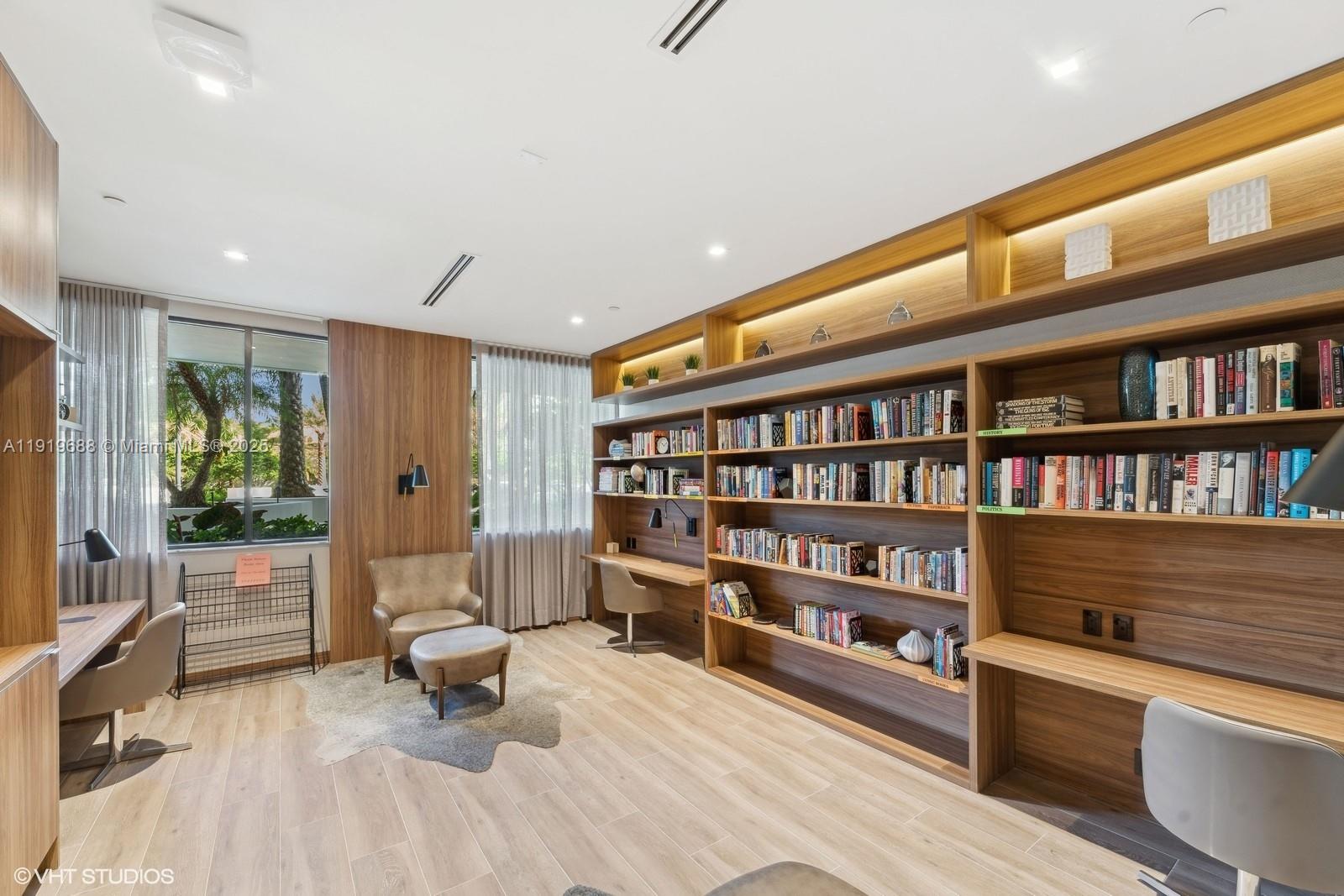 1000 ISL BLVD WILLIAMS IS - Residential