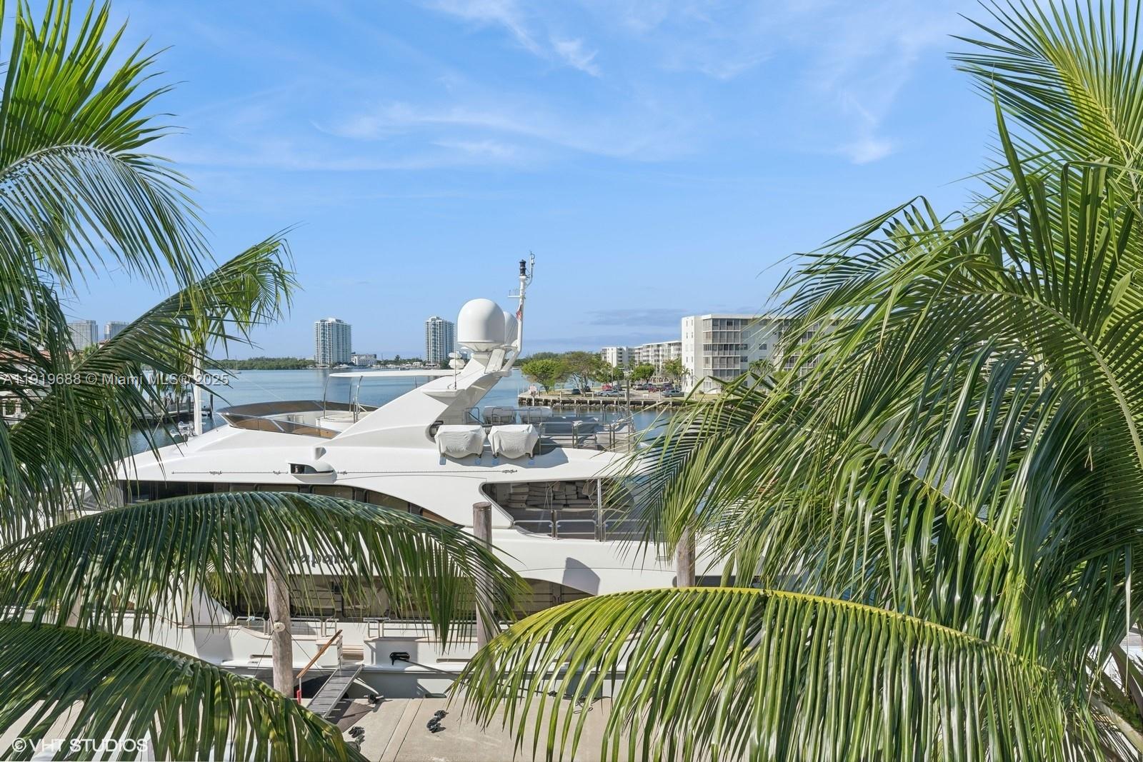 1000 ISL BLVD WILLIAMS IS - Residential