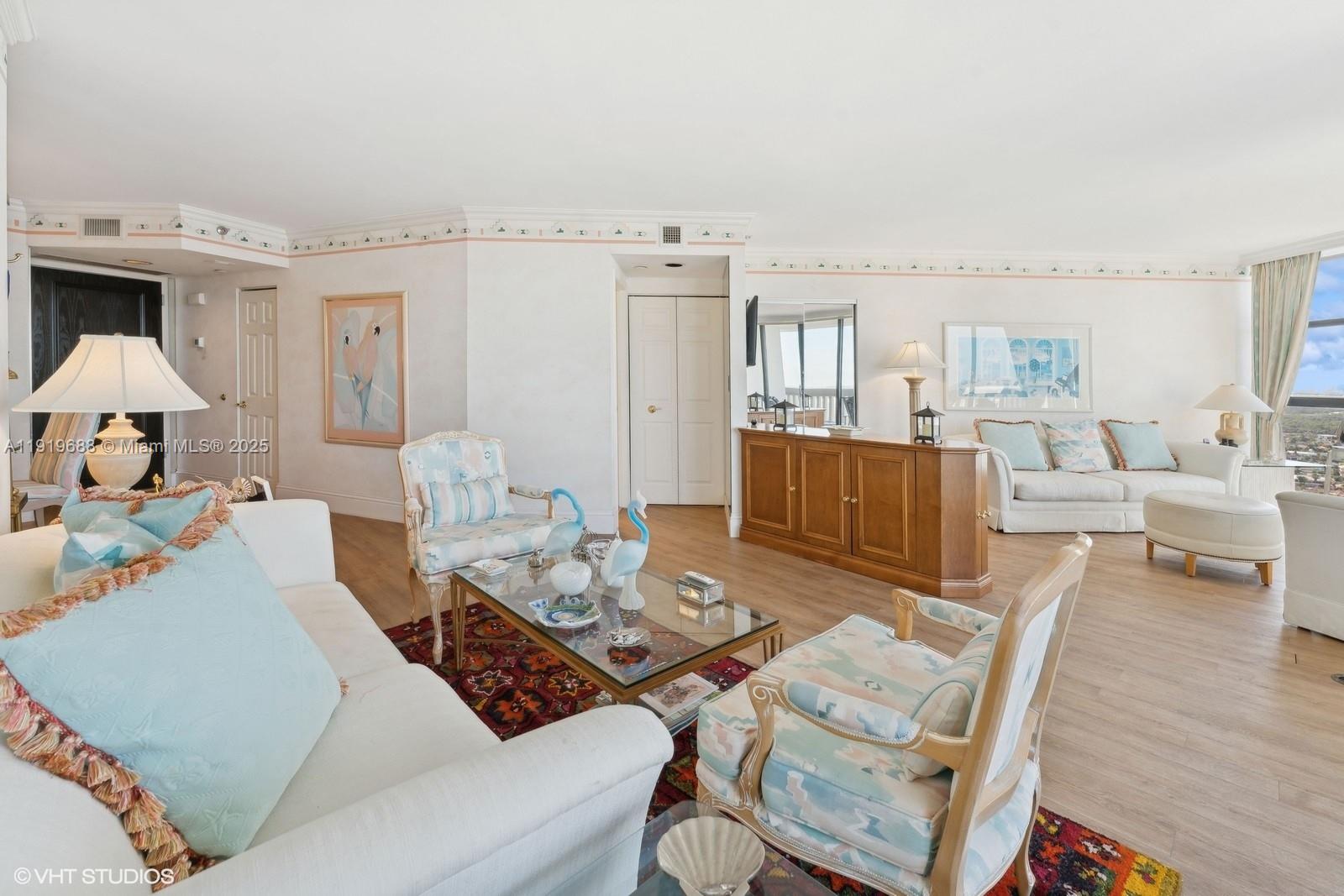 1000 ISL BLVD WILLIAMS IS - Residential