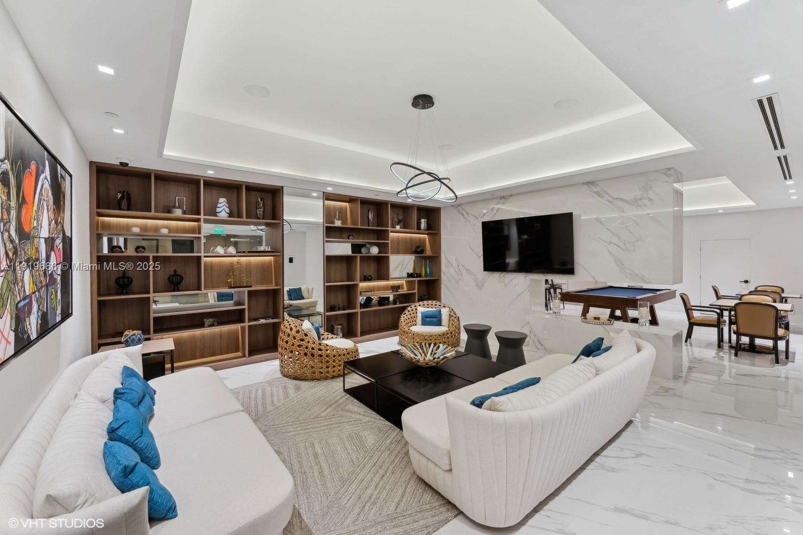 1000 ISL BLVD WILLIAMS IS - Residential