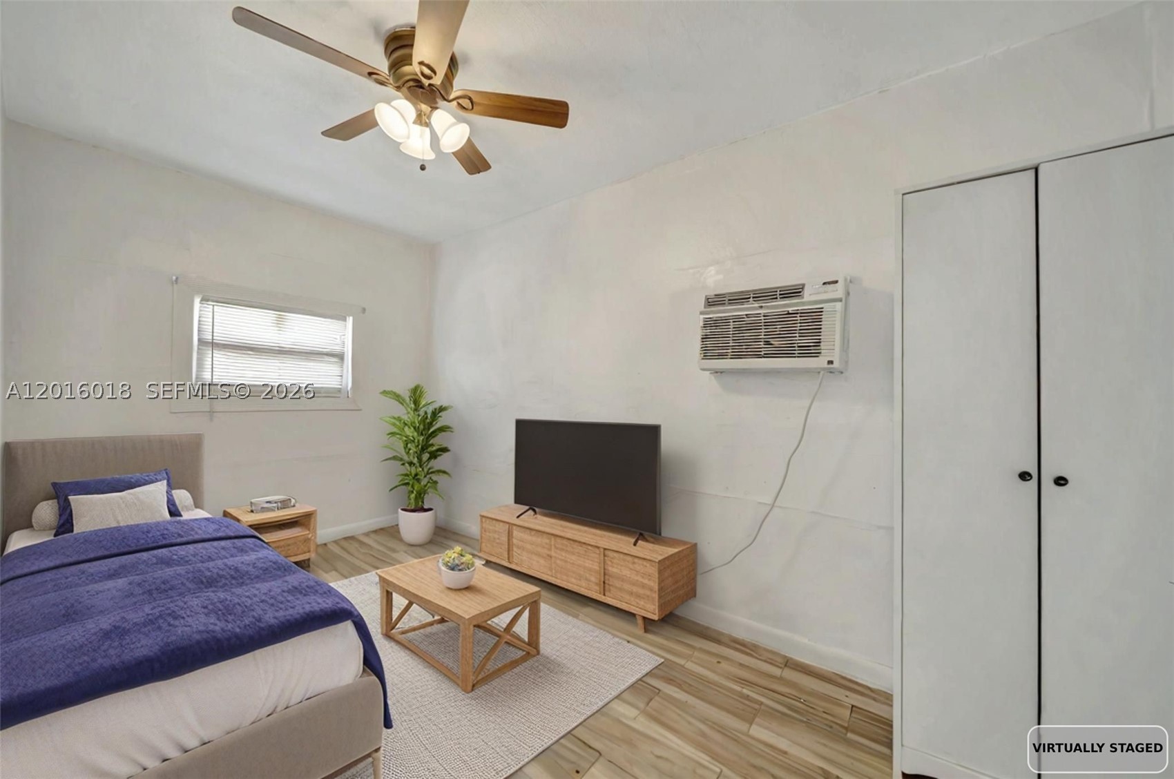 GOLDEN HIGHLANDS EST - Residential