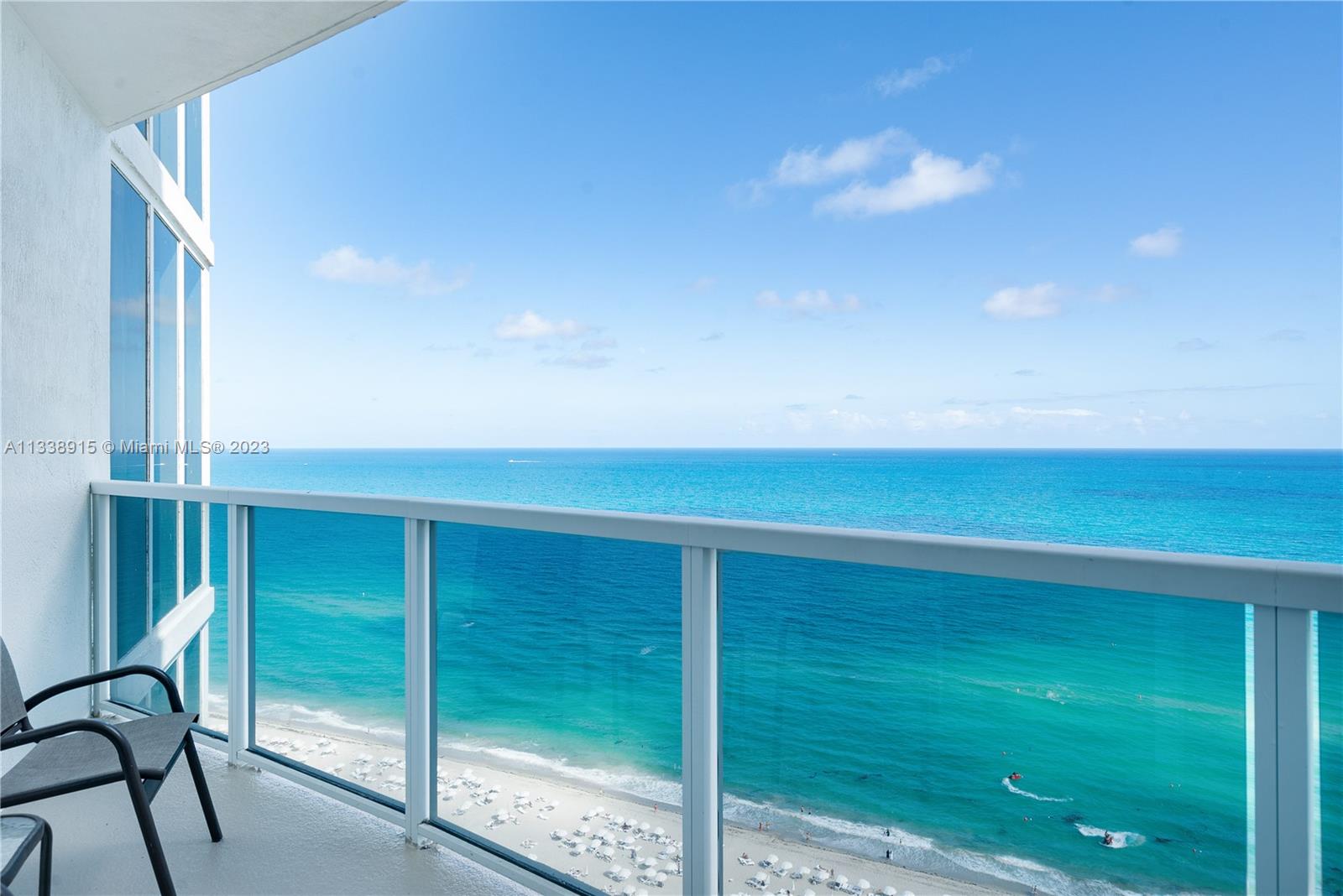 TRUMP INTERNATIONAL SONES - Residential
