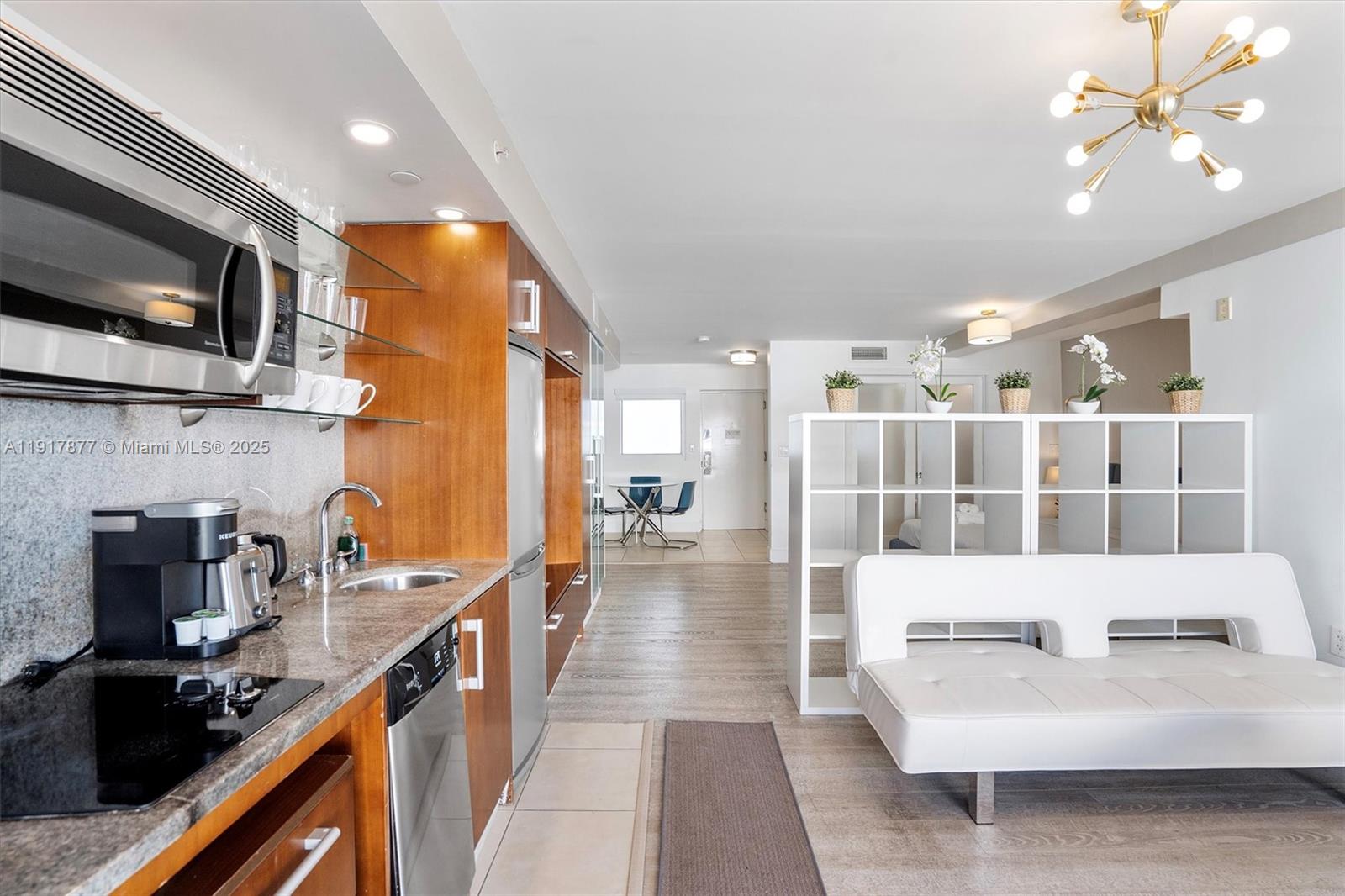 THE STRAND ON OCEAN DRIVE - Residential