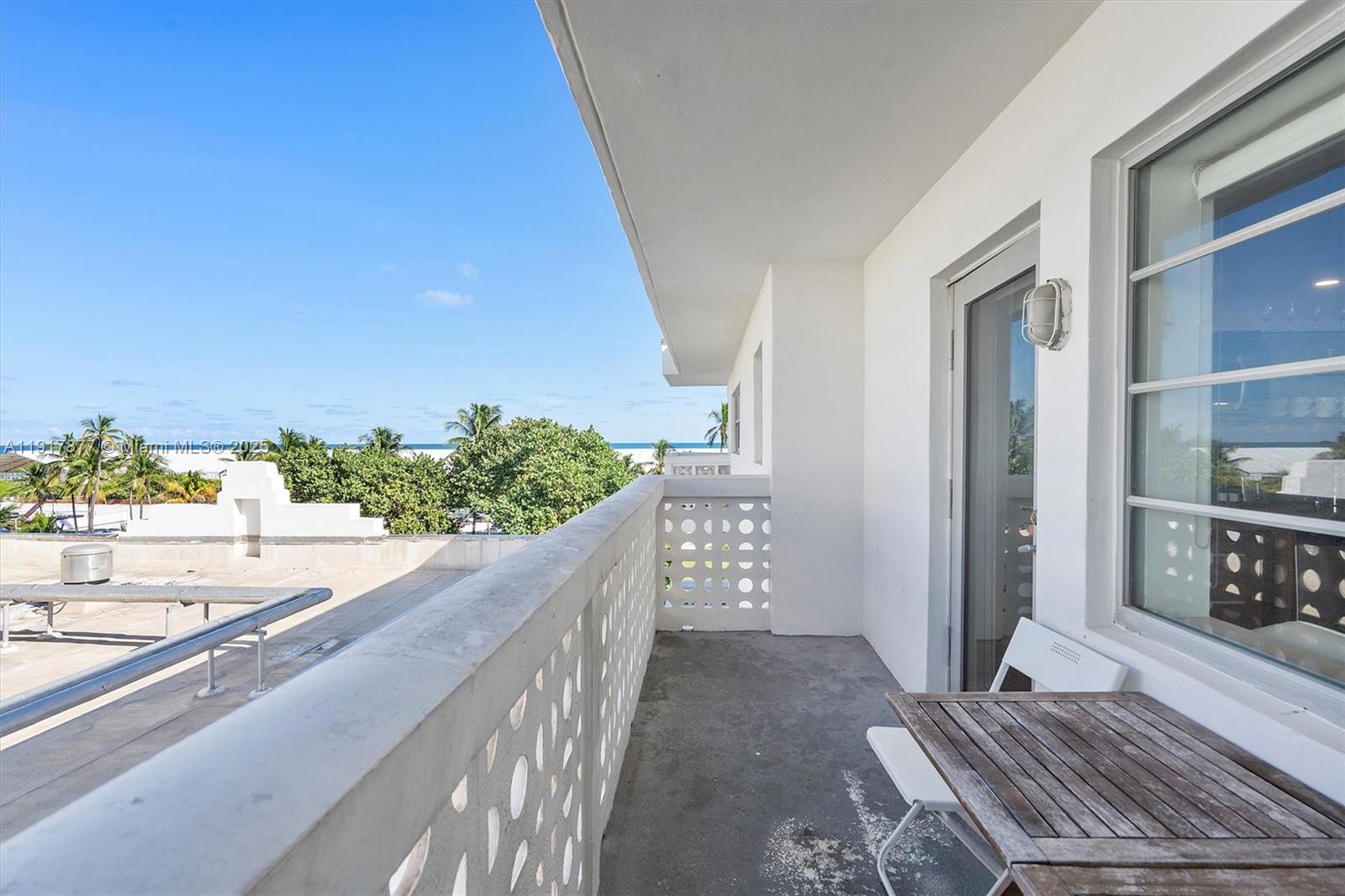 THE STRAND ON OCEAN DRIVE - Residential
