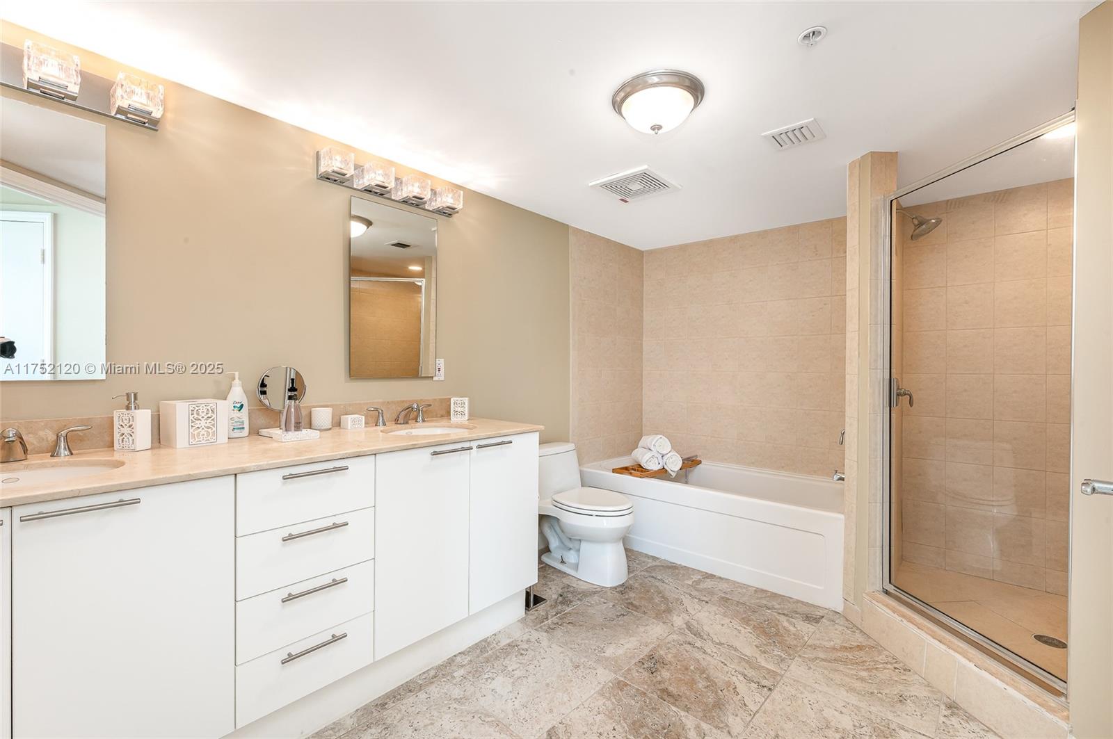 LA PERLA CONDO - Residential