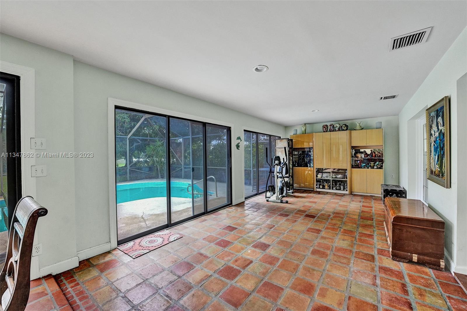TEQUESTA COUNTRY CLUB - Residential