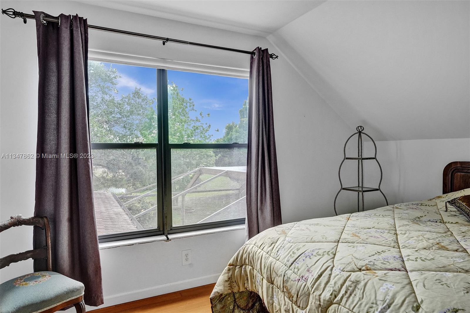 TEQUESTA COUNTRY CLUB - Residential