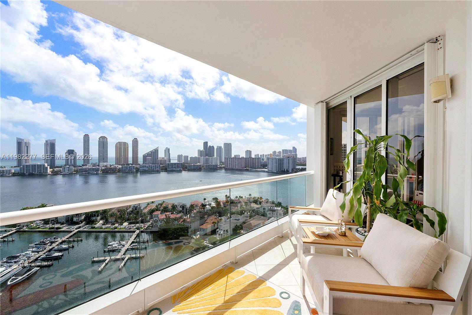Williams Island - Residential