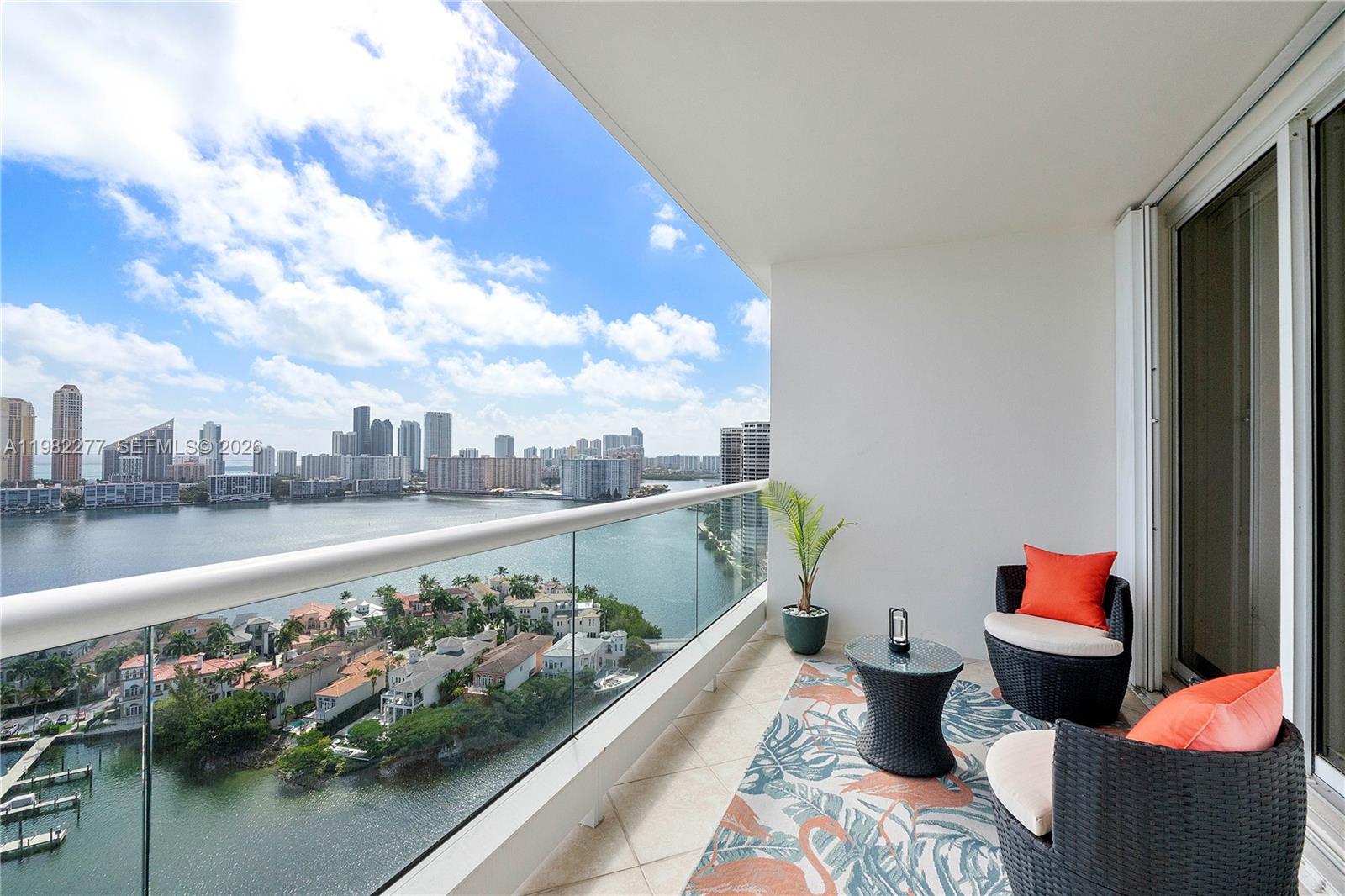 Williams Island - Residential