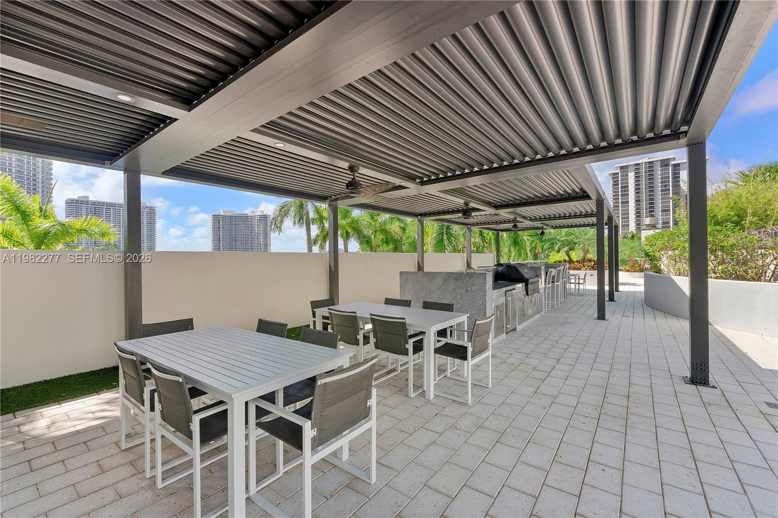 Williams Island - Residential