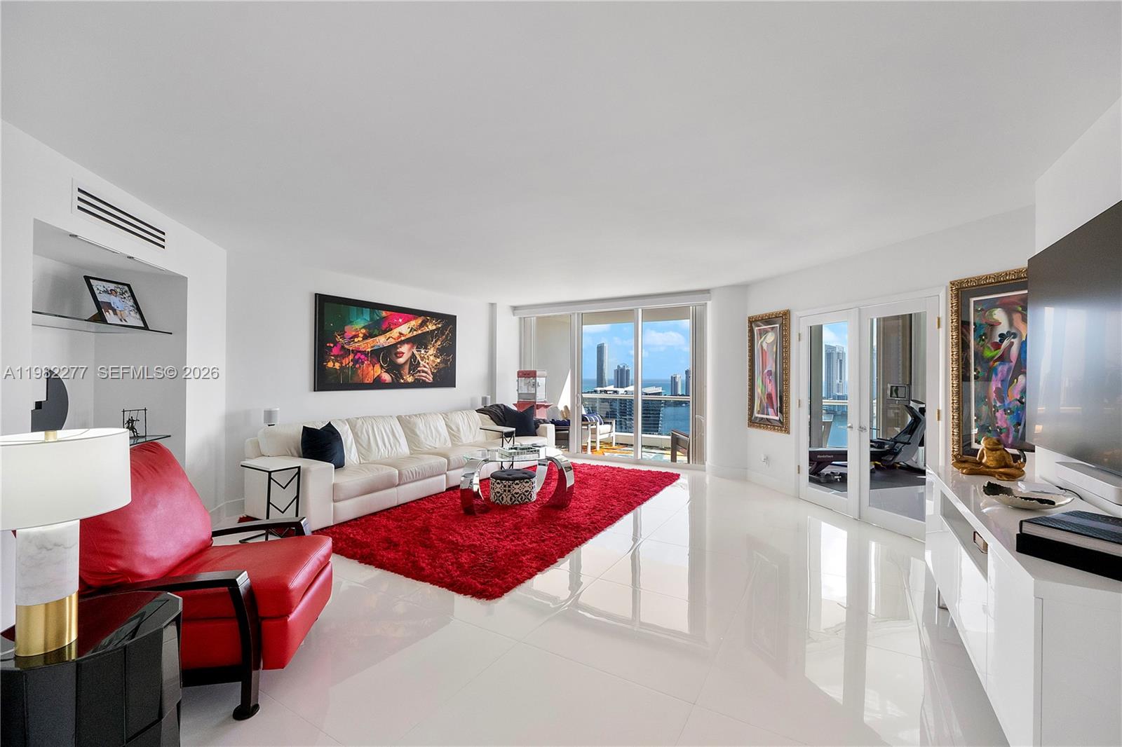 Williams Island - Residential