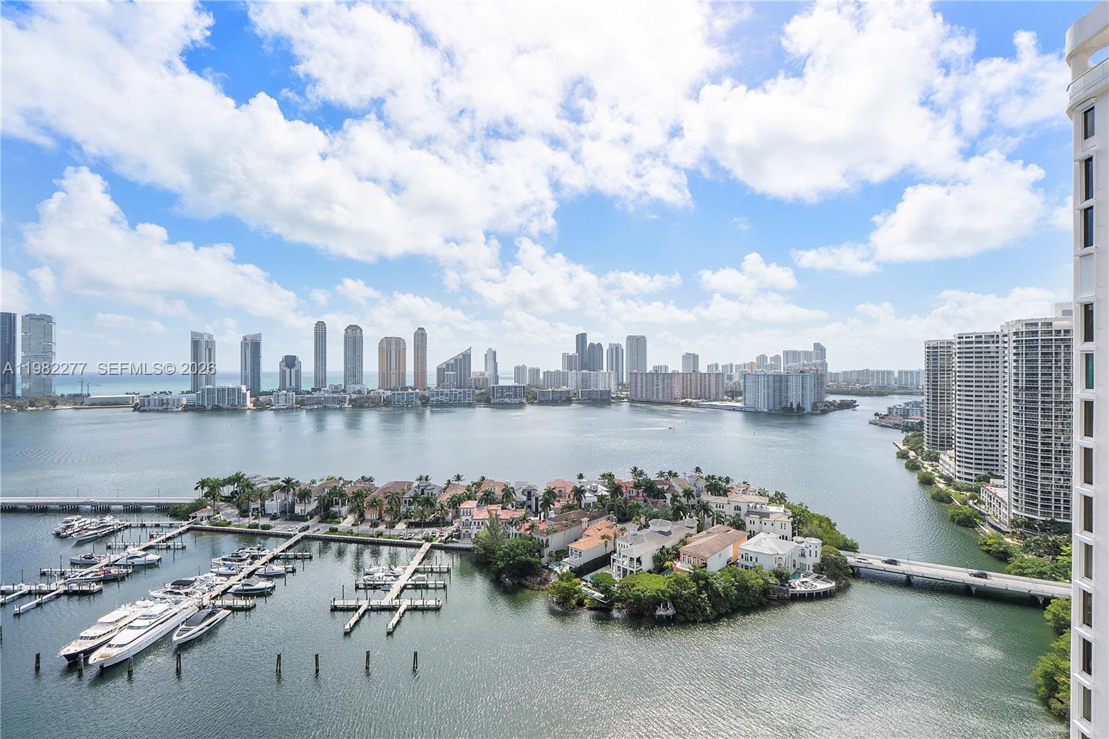 Williams Island - Residential