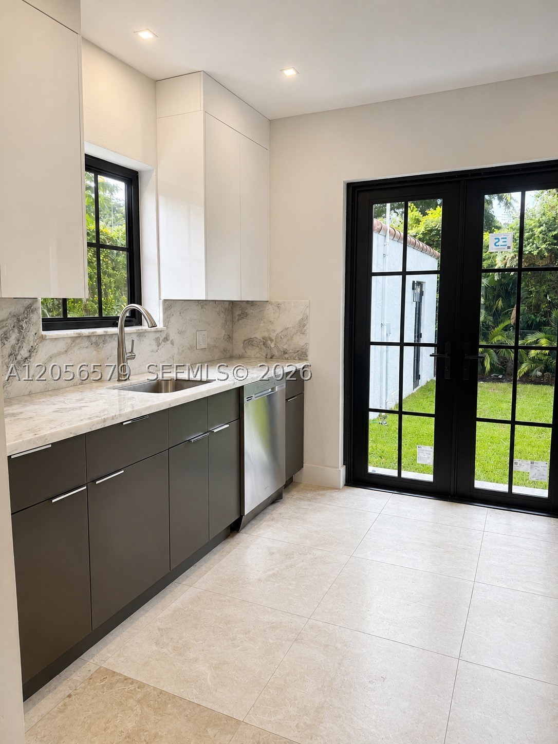 CORAL GABLES GRANADA SEC - Residential