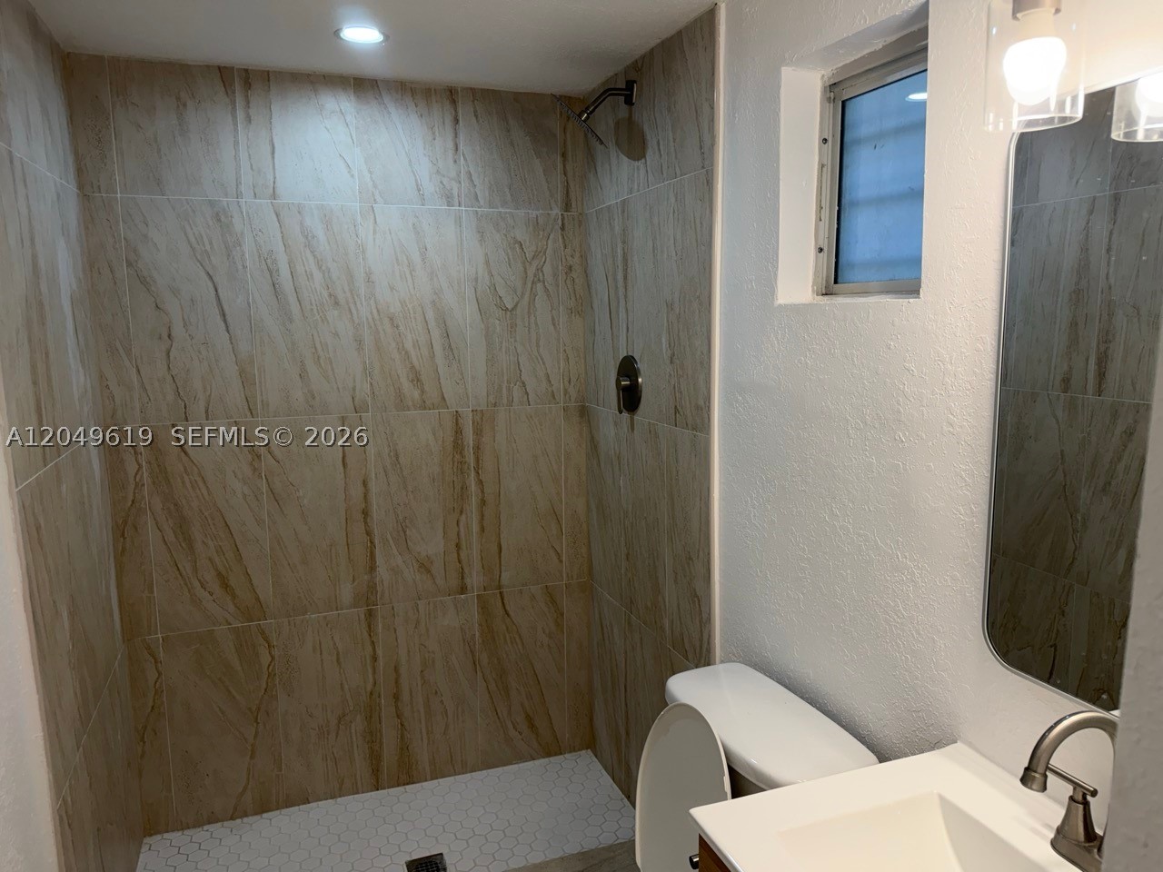 IDLEWILD PARK - Residential Lease