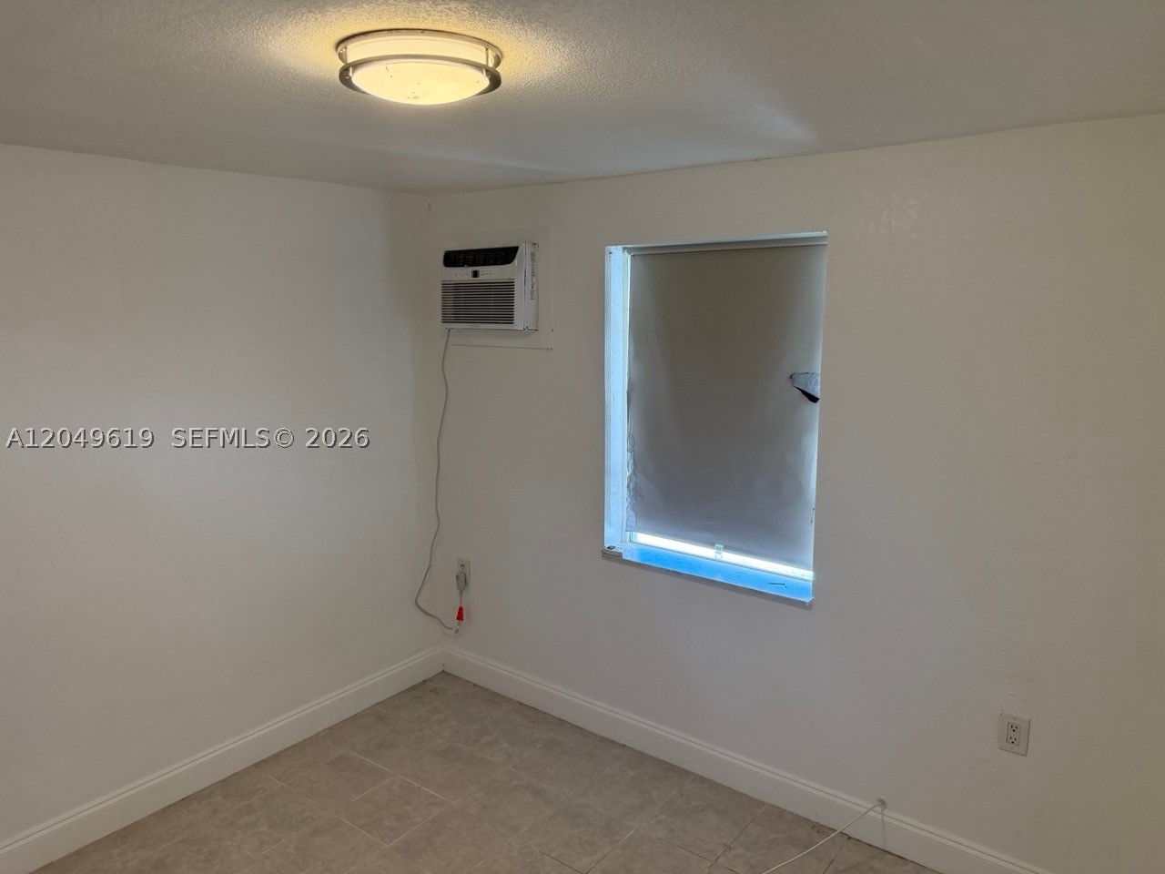 IDLEWILD PARK - Residential Lease
