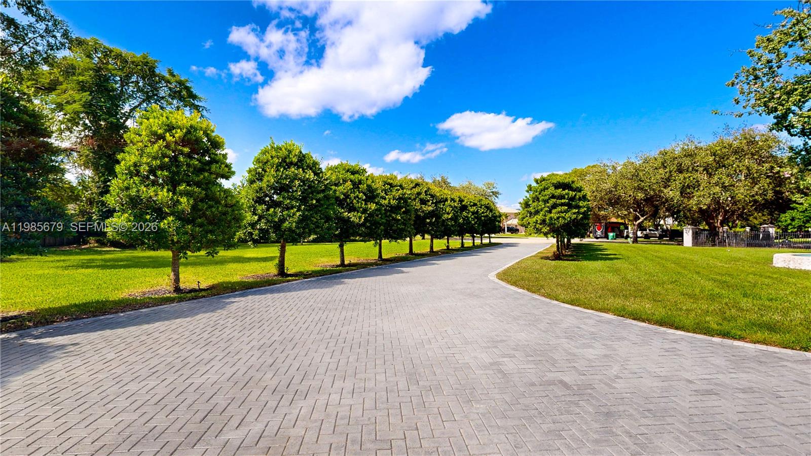 MCMINN ESTATES - Residential